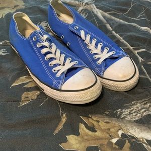 Converse electric blue